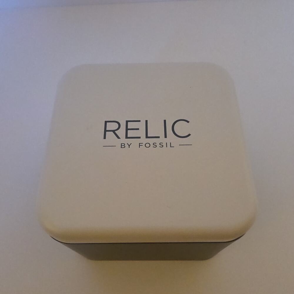 Relic Fossil EMPTY Watch Tin Square 3” tall x 3.25” wide with insert